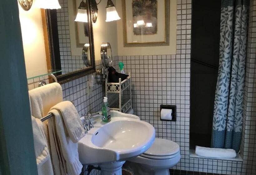 مبيت وإفطار Amherst Inn