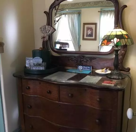 ベッドアンドブレックファースト Amherst Inn
