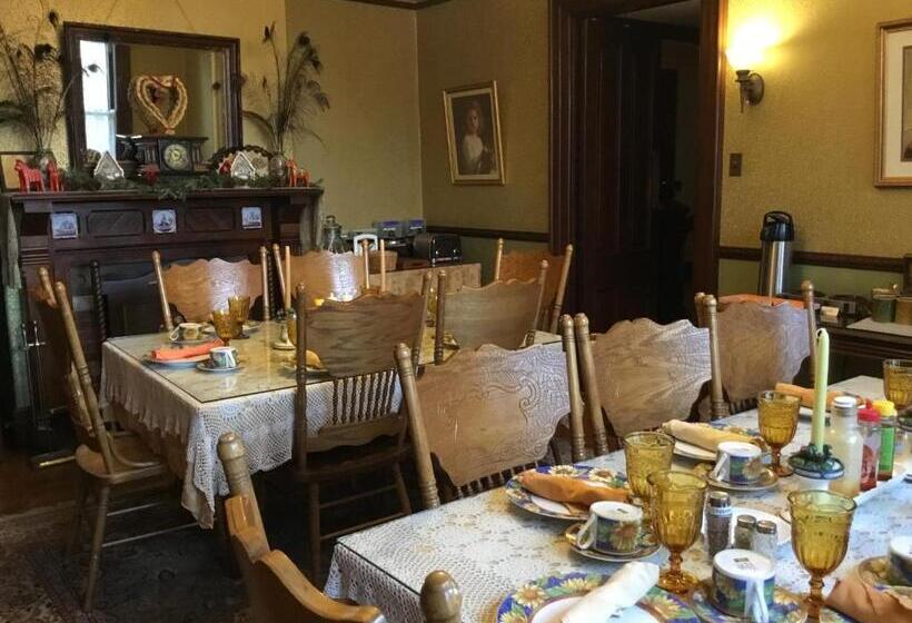 مبيت وإفطار Amherst Inn