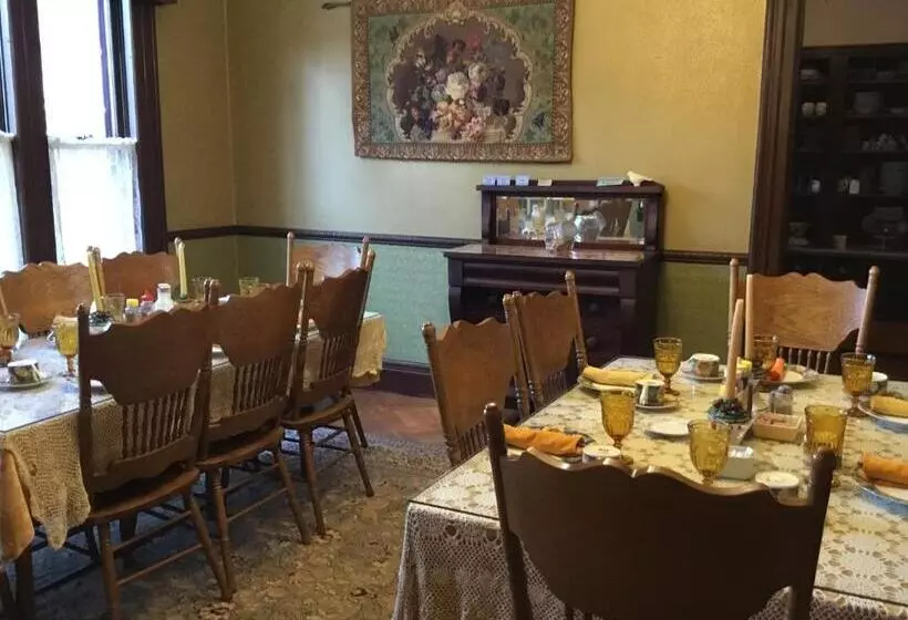 ベッドアンドブレックファースト Amherst Inn