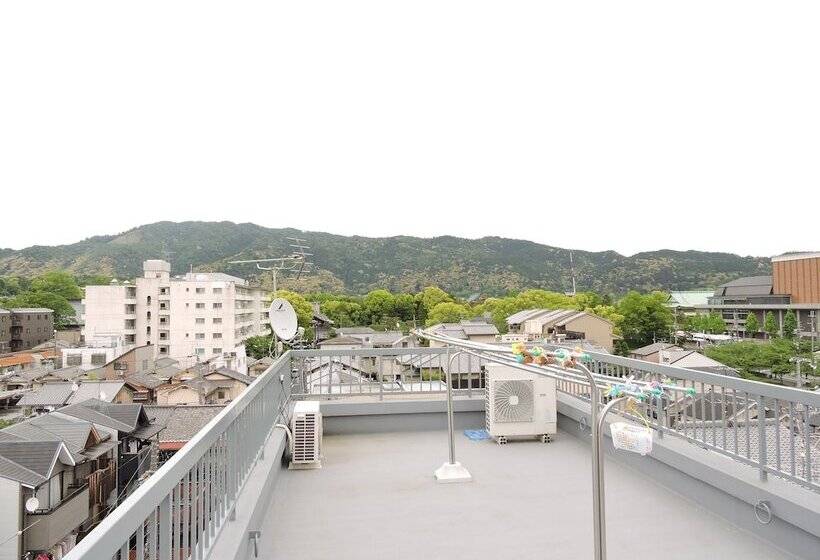 Bed and Breakfast Kyoto Guest House Ninja   Hostel