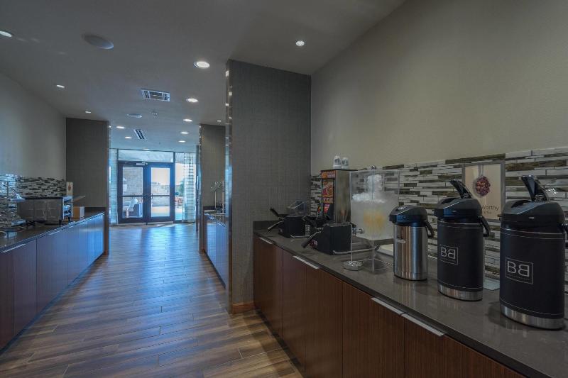 فندق Fairfield Inn & Suites By Marriott Lubbock Southwest