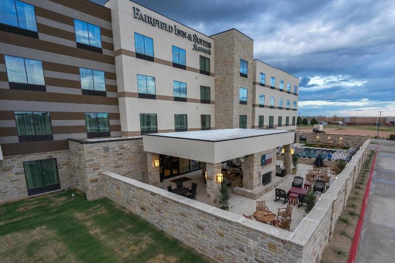 فندق Fairfield Inn & Suites By Marriott Lubbock Southwest