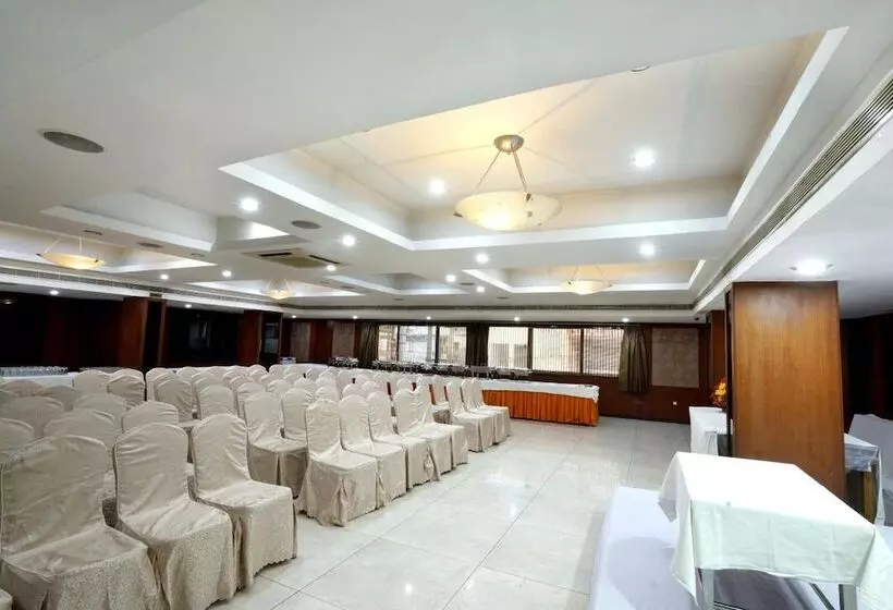 Hotelli Geetha Regency