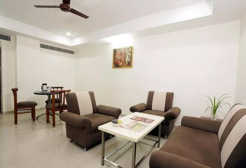 Hotelli Geetha Regency