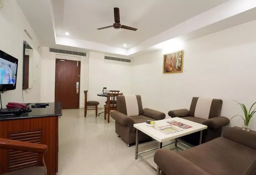 Hotelli Geetha Regency
