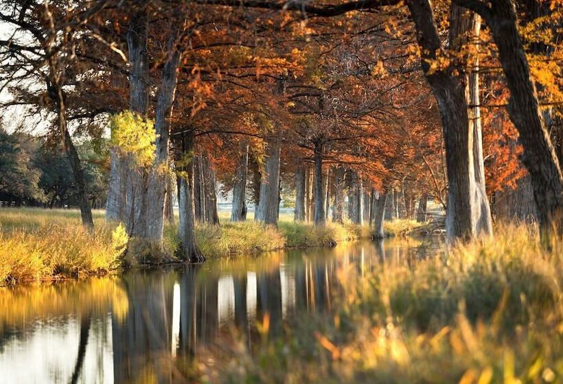 Отель Joshua Creek Ranch