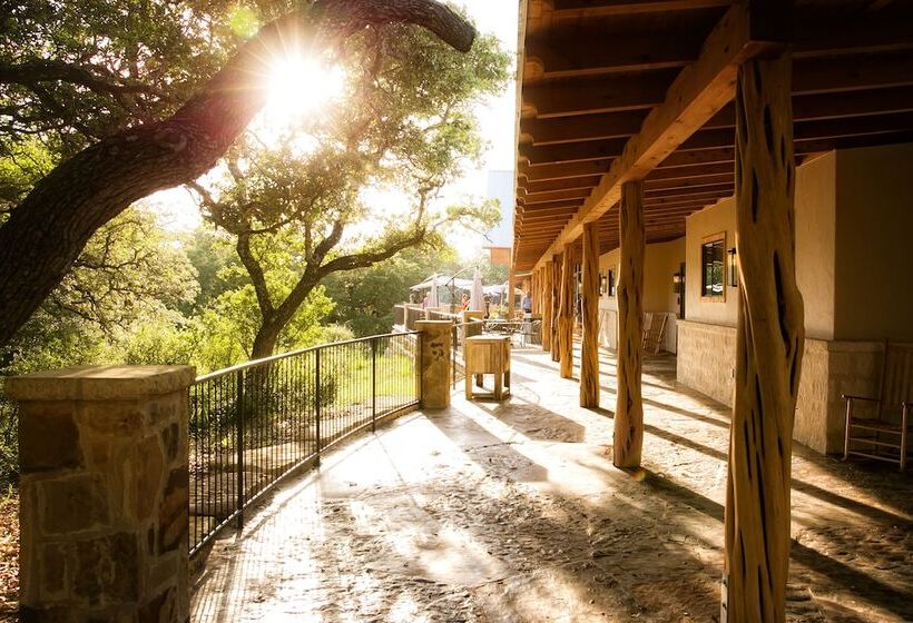 Отель Joshua Creek Ranch