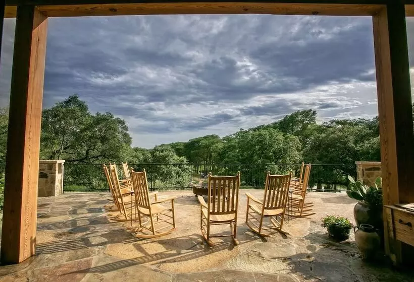 ホテル Joshua Creek Ranch