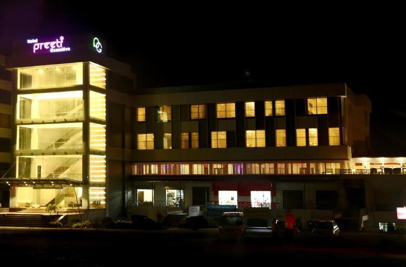 호텔 Preeti Executive