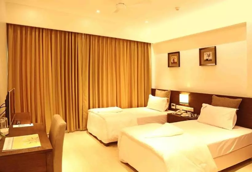 ホテル Preeti Executive