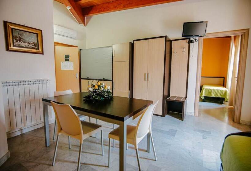 Отель Quadrifoglio