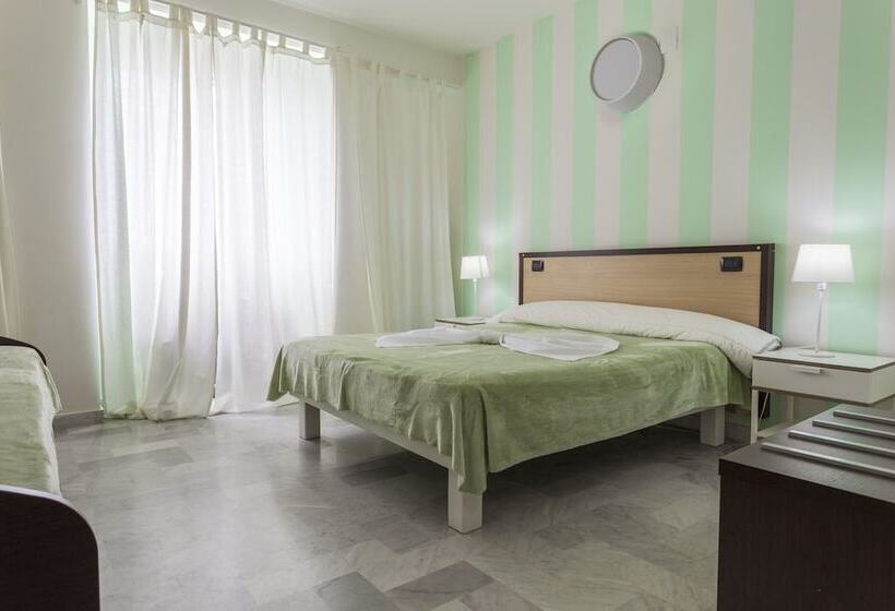 Отель Quadrifoglio