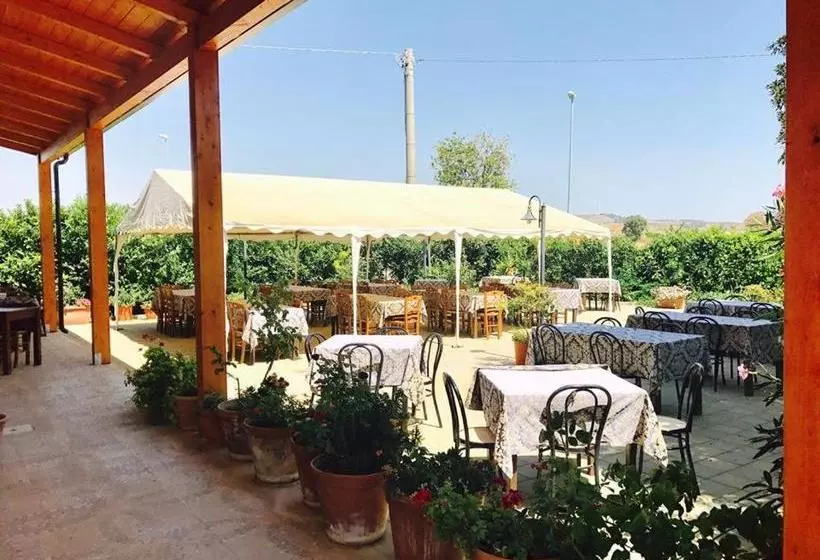 ホテル Ristorante La Decanata