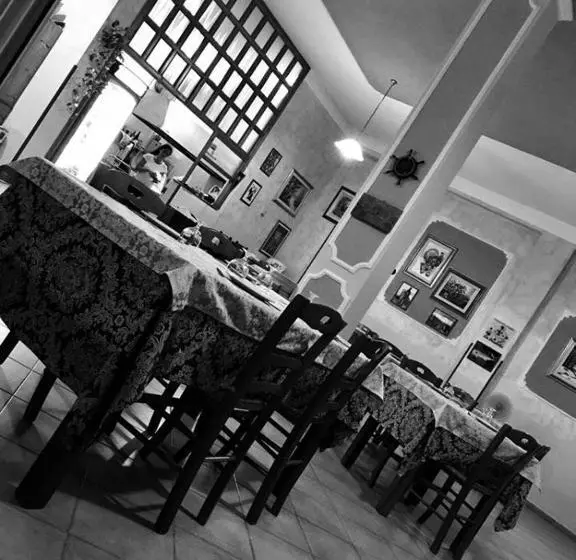 ホテル Ristorante La Decanata