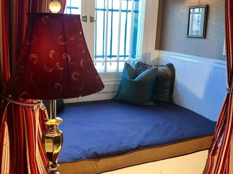 فندق The Belvedere Inn & Restaurant