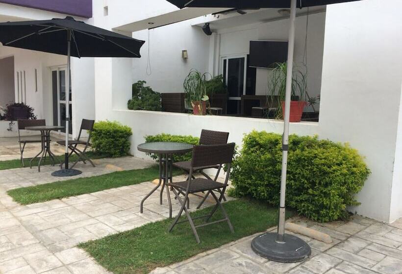 בית מלון כפרי Tonala