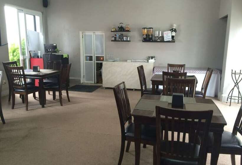 בית מלון כפרי Tonala