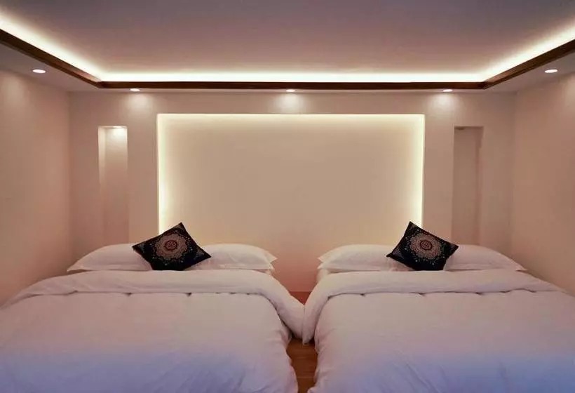 ホテル Yonsamity Inn Lugu Lake