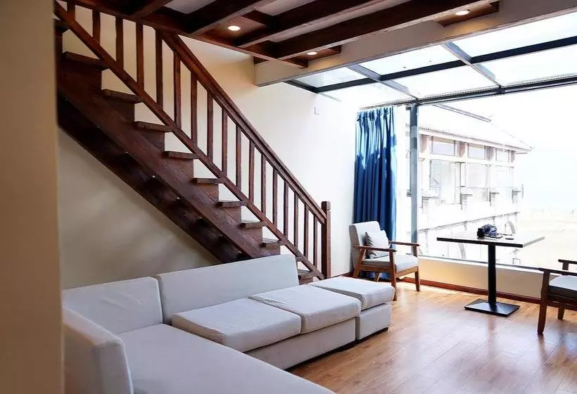 ホテル Yonsamity Inn Lugu Lake