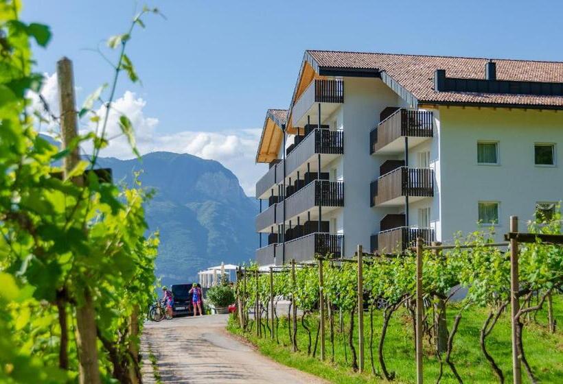 فندق Vineus Tramin