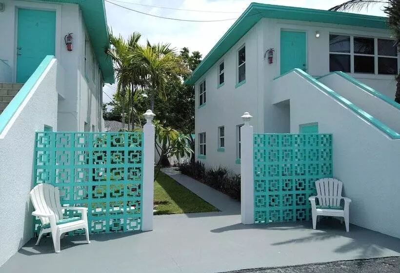 Swashbuckler Motel