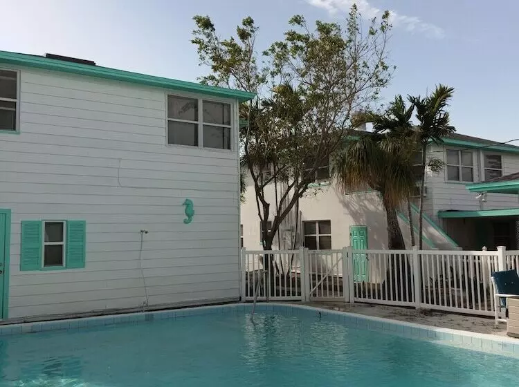 Swashbuckler Motel