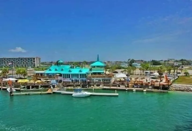 Swashbuckler Motel