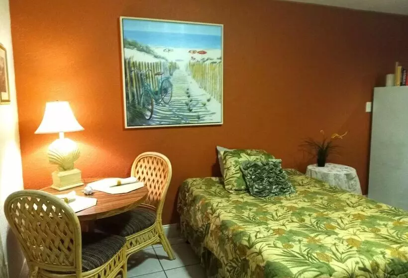 Swashbuckler Motel