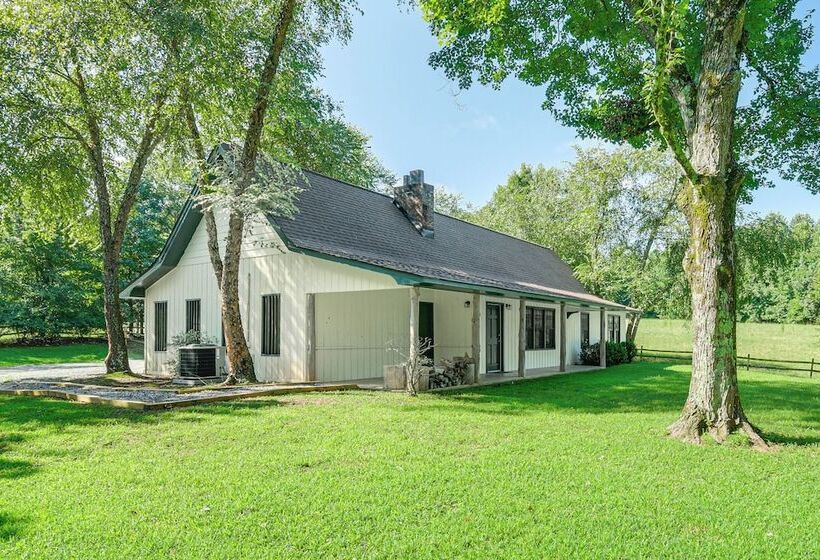 Fire Pit & Views: Campobello Rural Retreat