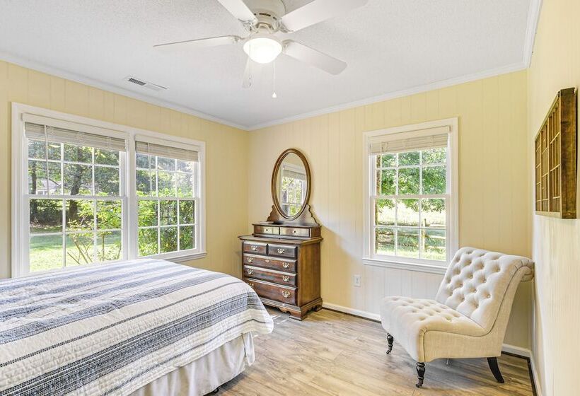 Fire Pit & Views: Campobello Rural Retreat