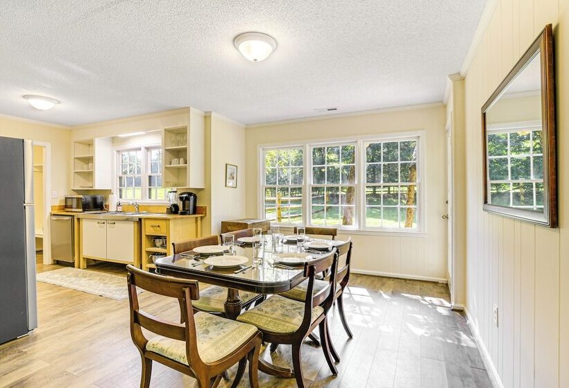 Fire Pit & Views: Campobello Rural Retreat