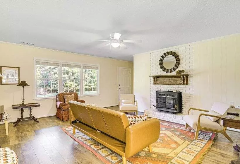 Fire Pit & Views: Campobello Rural Retreat