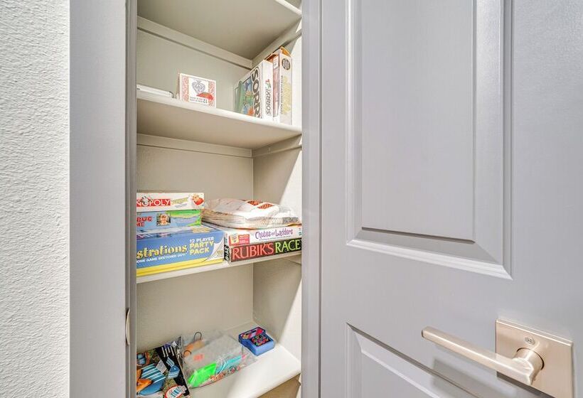 Charming Home ~ Half Mi To Potholes State Park