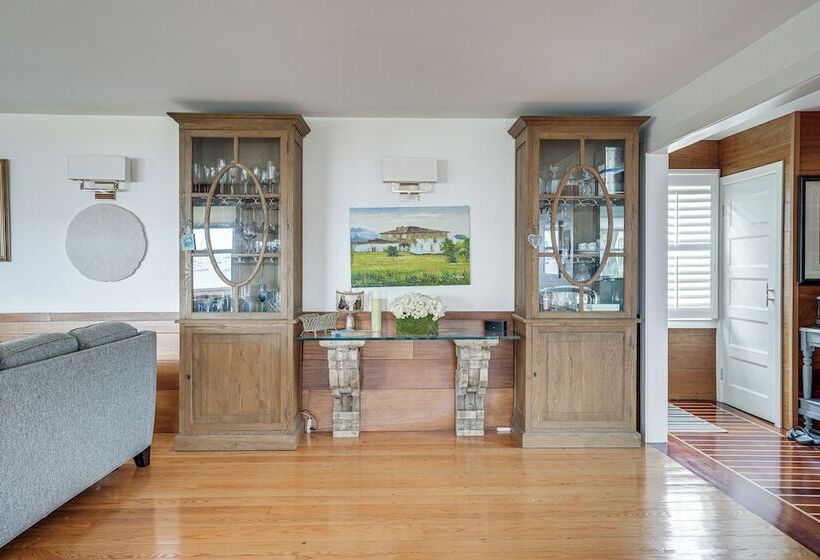 Waterfront Views: Historic Marblehead Home