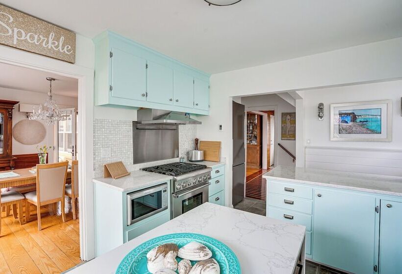 Waterfront Views: Historic Marblehead Home