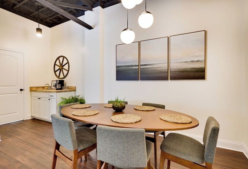 Modern Harrisonburg Home   2 Mi To Jmu!