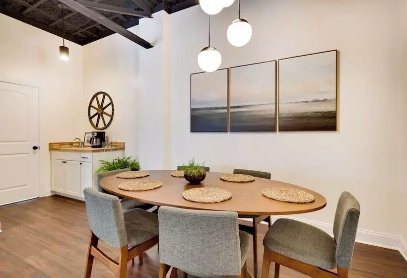 Modern Harrisonburg Home   2 Mi To Jmu!