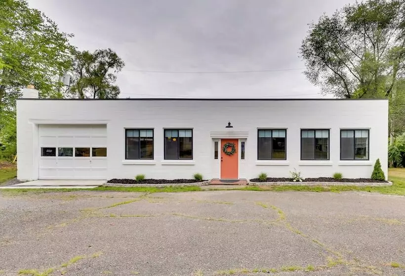 Modern Harrisonburg Home   2 Mi To Jmu!