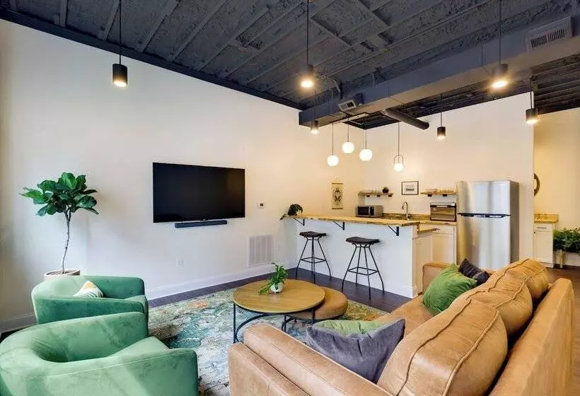 Modern Harrisonburg Home   2 Mi To Jmu!