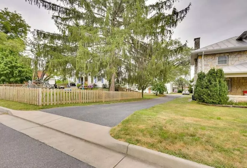 Modern Harrisonburg Home   2 Mi To Jmu!