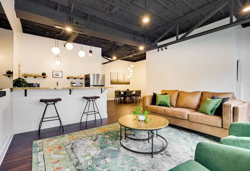 Modern Harrisonburg Home   2 Mi To Jmu!