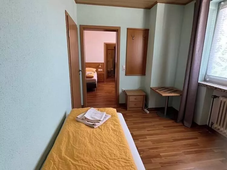 Majatalo Gasthaus & Metzgerei Besenhardt