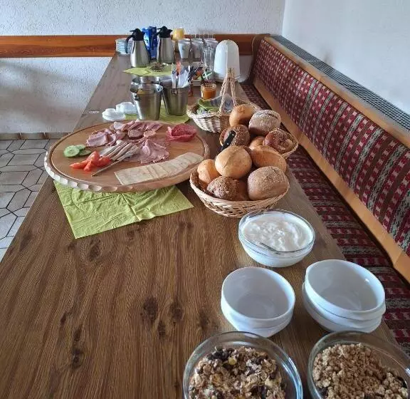 Majatalo Gasthaus & Metzgerei Besenhardt