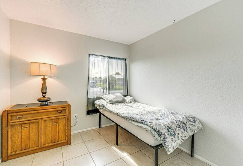 5 Mi To Beach: Pet Friendly Port Charlotte Home