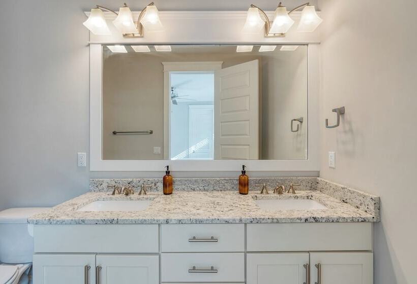 Shine On The Shore By Avantstay Pool + Golf Cart