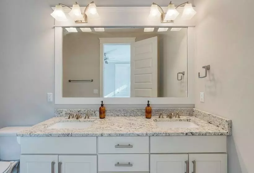 Shine On The Shore By Avantstay Pool + Golf Cart