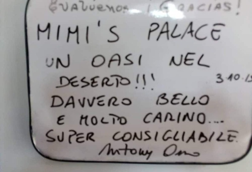 تختخواب و صبحانه Hostal Mimi's Palace