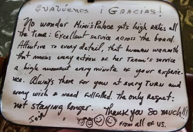 تختخواب و صبحانه Hostal Mimi's Palace