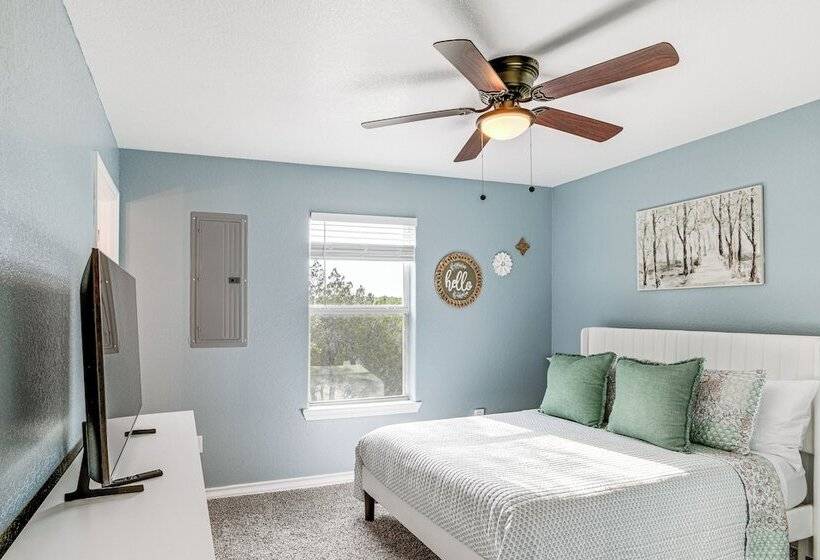 Brownwood Family Home   2 Mi To Public Marina!